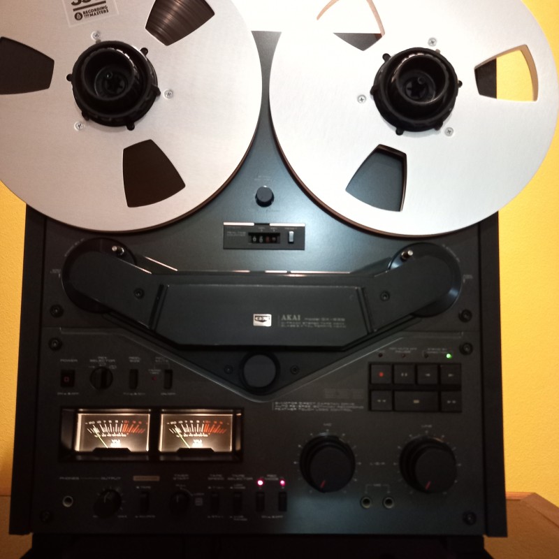 Akai GX 636 black
