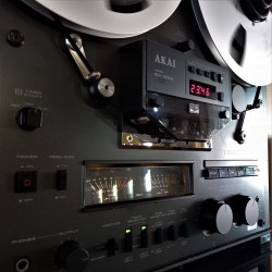 Akai GX 625 versión negra, 4 tracks 2